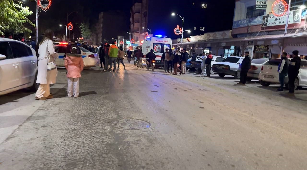 sanliurfada manav esnafi arasinda bicakli sopali kavga 3 yarali 1 ElbUKVLK