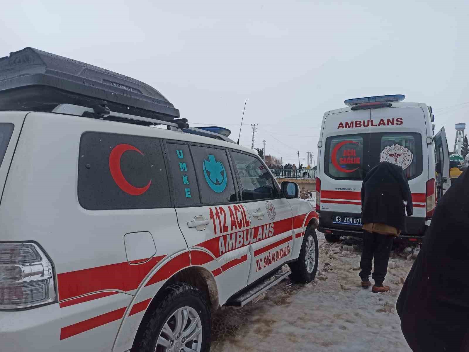 Şanlıurfa’da okul yolunda facia: Otomobil sulama kanalına devrildi, 4 kişi kayboldu 6 sanliurfada okul yolunda facia otomobil sulama kanalina devrildi 4 kisi kayboldu 2 YXYkQkjT