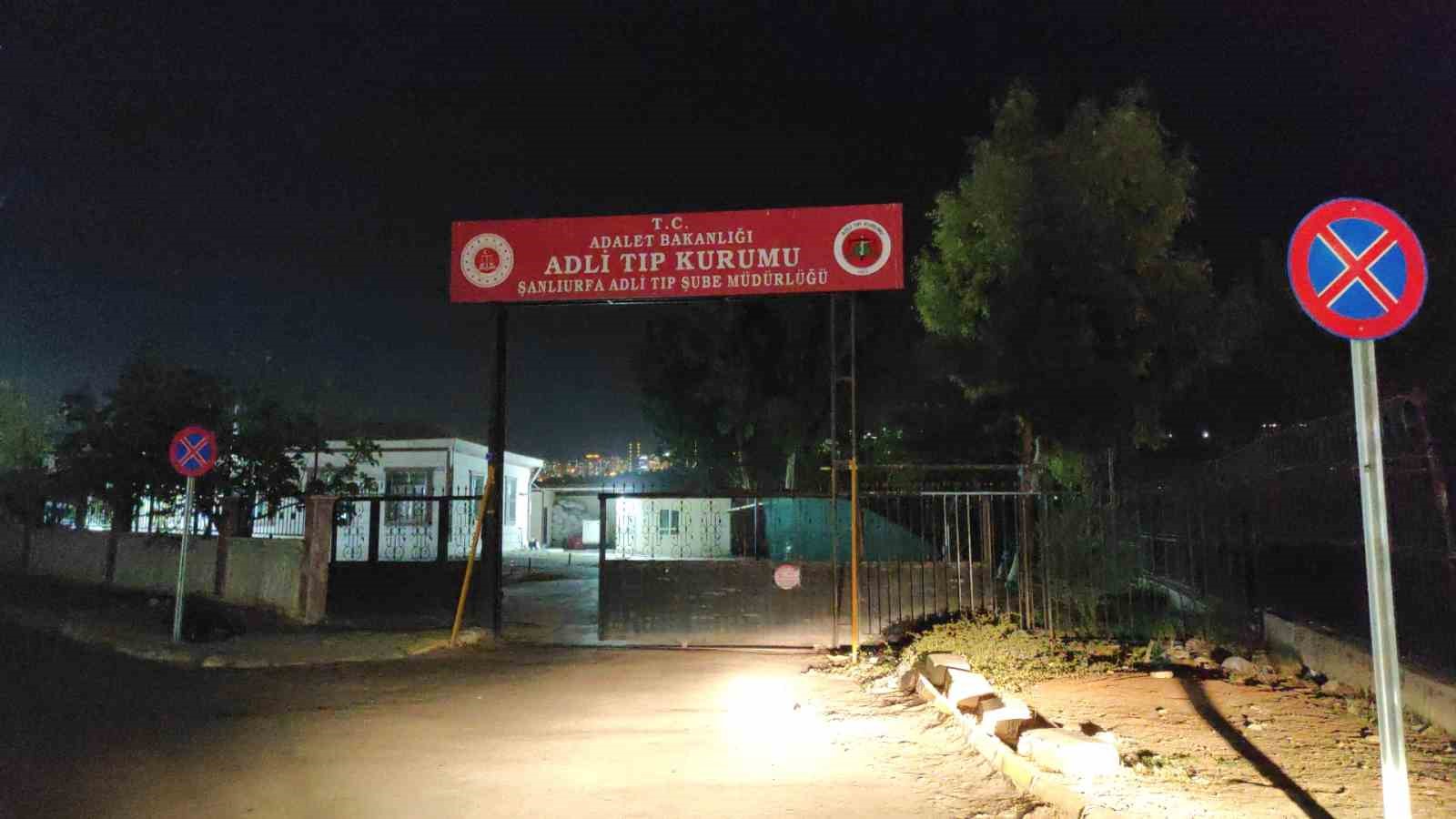 sanliurfada otomobil ile motosiklet carpisti 2 olu 0 FODdRl68