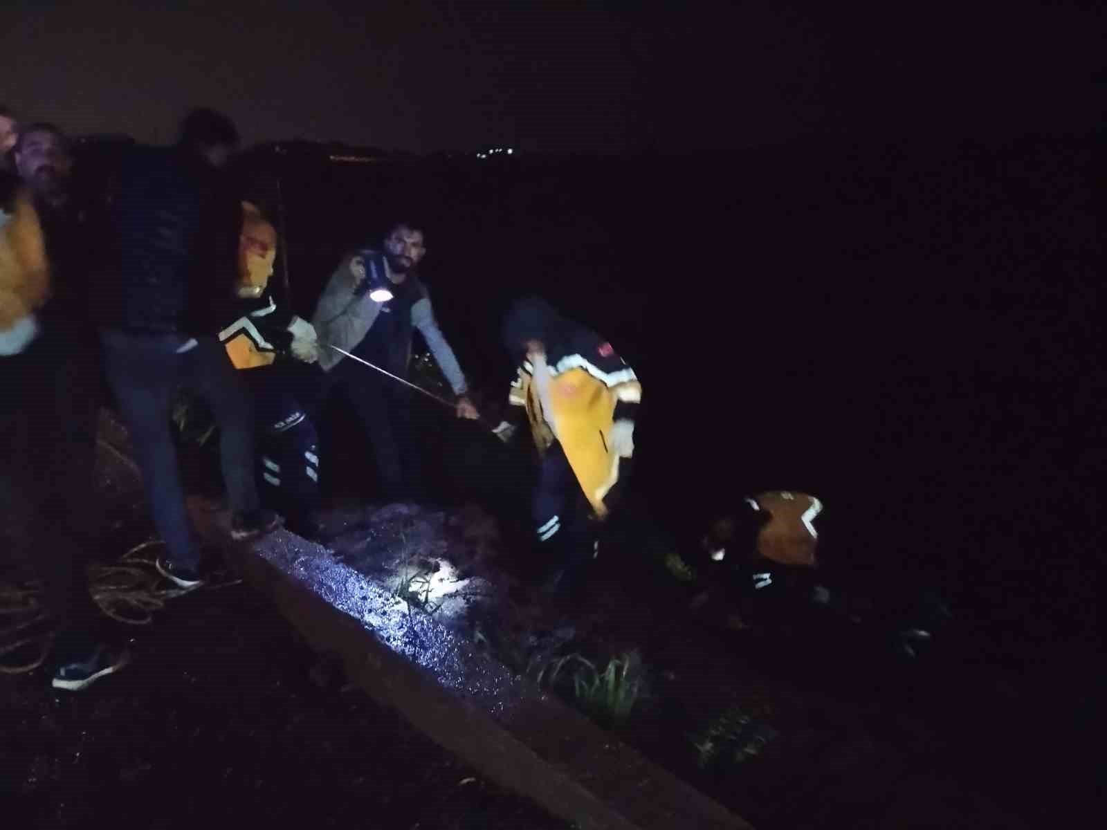 Şanlıurfa’da otomobil şarampole uçtu: 5 yaralı 6 sanliurfada otomobil sarampole uctu 5 yarali 2 aseYak81