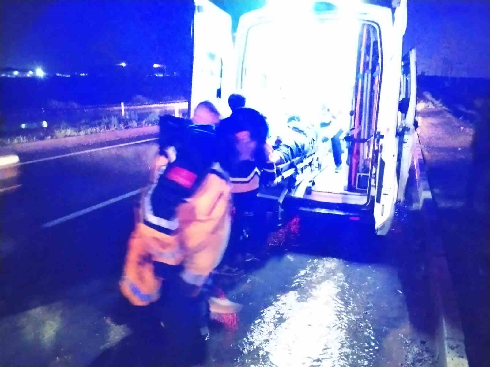 Şanlıurfa’da otomobil şarampole uçtu: 5 yaralı 9 sanliurfada otomobil sarampole uctu 5 yarali 5 bb7Bsu5u