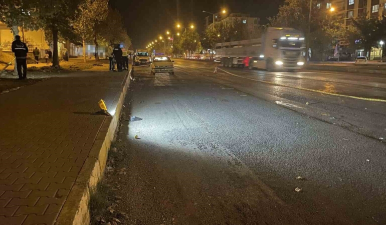 sanliurfada-otomobilin-carptigi-yaya-hayatini-kaybetti-IqazpfO1.jpg