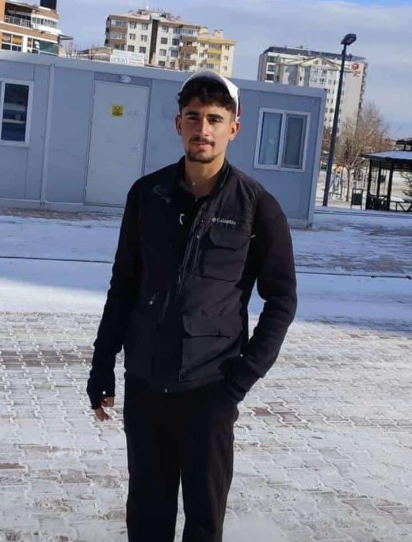 Şanlıurfa’da otomobille çarpışan motosikletin sürücüsü öldü 4 sanliurfada otomobille carpisan motosikletin surucusu oldu 0 1FVQvErh