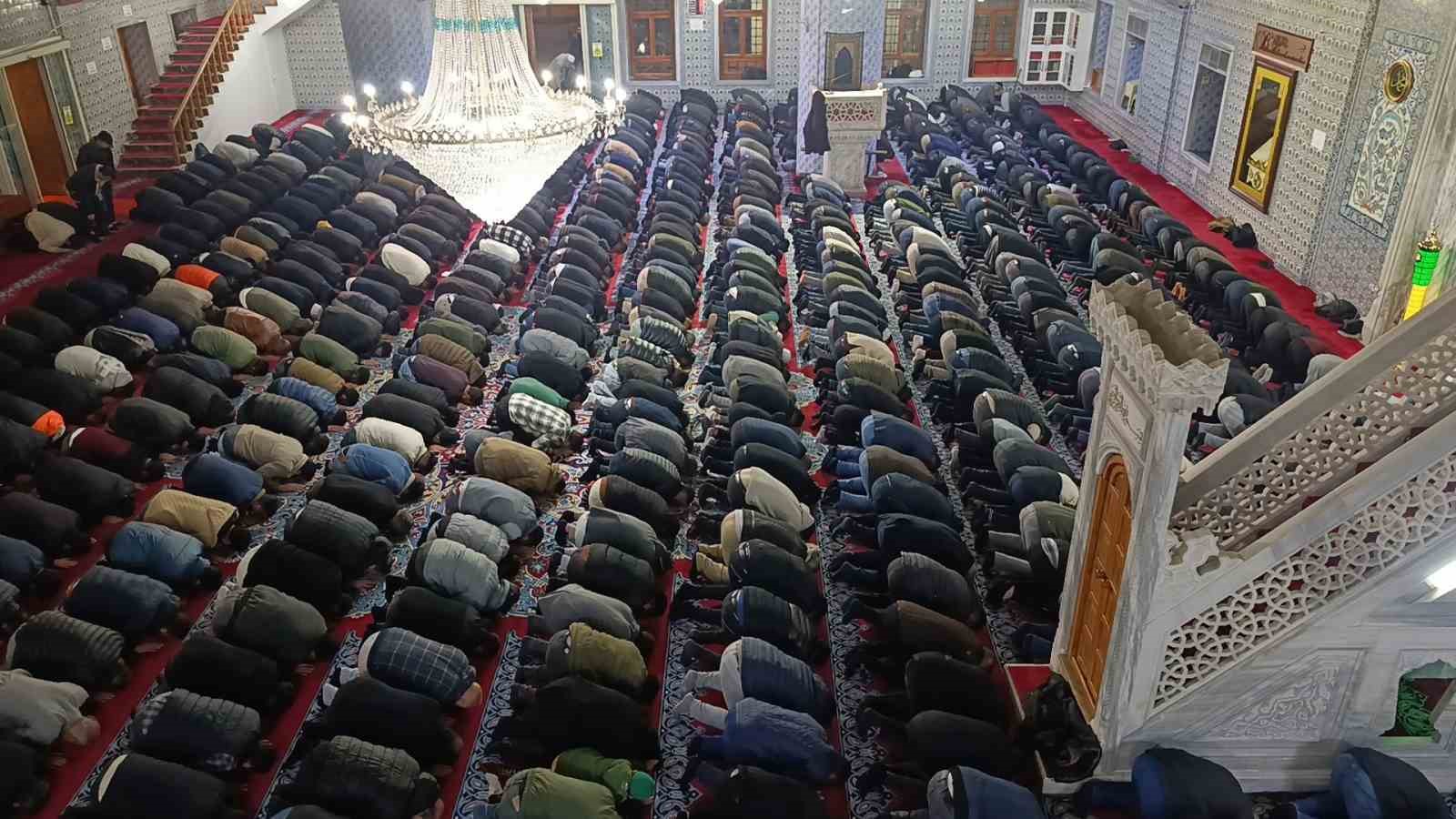sanliurfada regaip kandili coskusu 3 y7TCBJcI