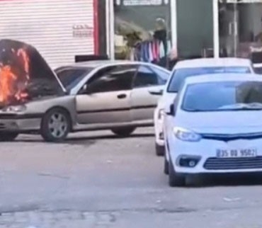 sanliurfada-seyir-halindeki-aracta-yangin-panigi-jbKA1JKG.jpg