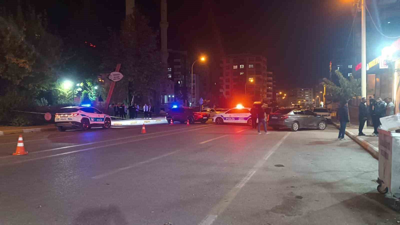 sanliurfada silahli kavgada agir yaralanan genc hayatini kaybetti 1 b4XgejMh