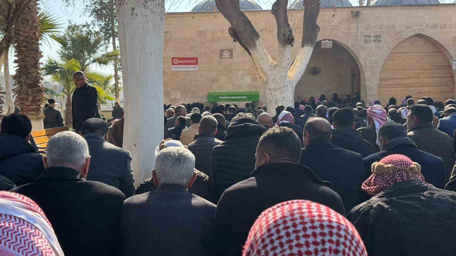 Şanlıurfa’da su kanalına düştü cesedi Suriye’de bulundu 5 sanliurfada su kanalina dustu cesedi suriyede bulundu 1 HbXMrTYg