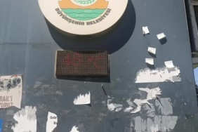 Tekirdağ’da su patlağı milli serveti caddeye akıttı: Tonlarca içme suyu heba oldu 1 thumbnail