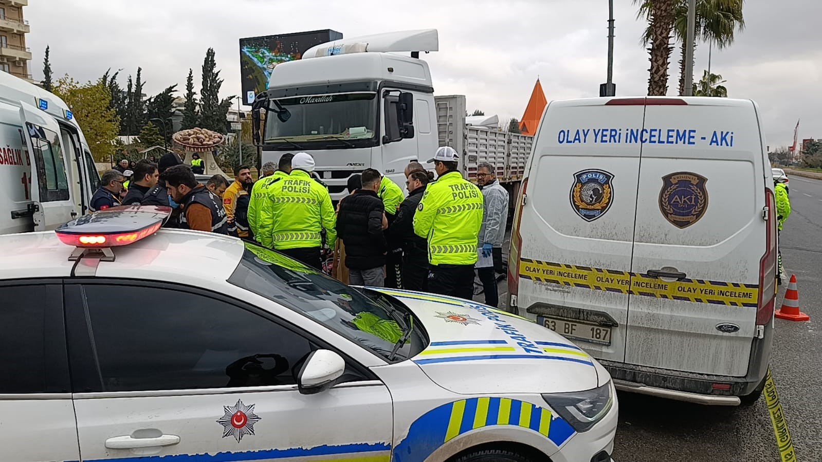 sanliurfada tir ile motosiklet carpisti 1 olu 4