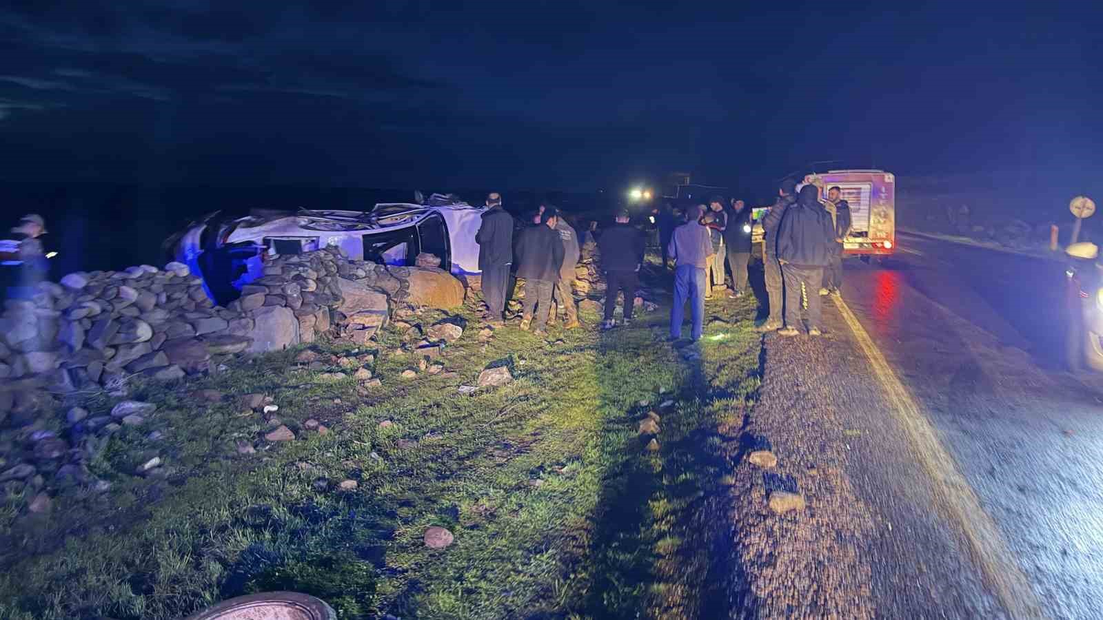 sanliurfada trafik kazasi 2si agir 5 yarali 5 JaVgAOVm