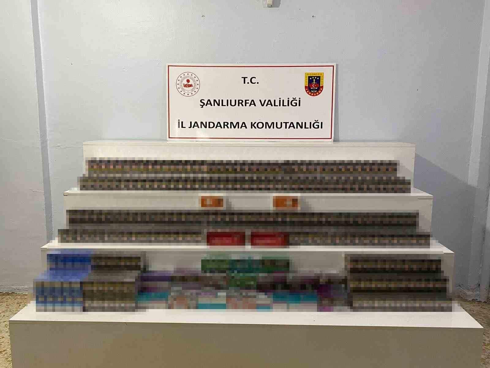 sanliurfada yol kontrolunde 8 bin 958 paket gumruk kacagi sigara ele gecirildi 2 EtkLvlhJ