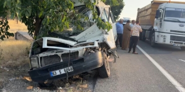 sanliurfada-zincirleme-trafik-kazasi-4-yarali-6nCx9gGD.jpg