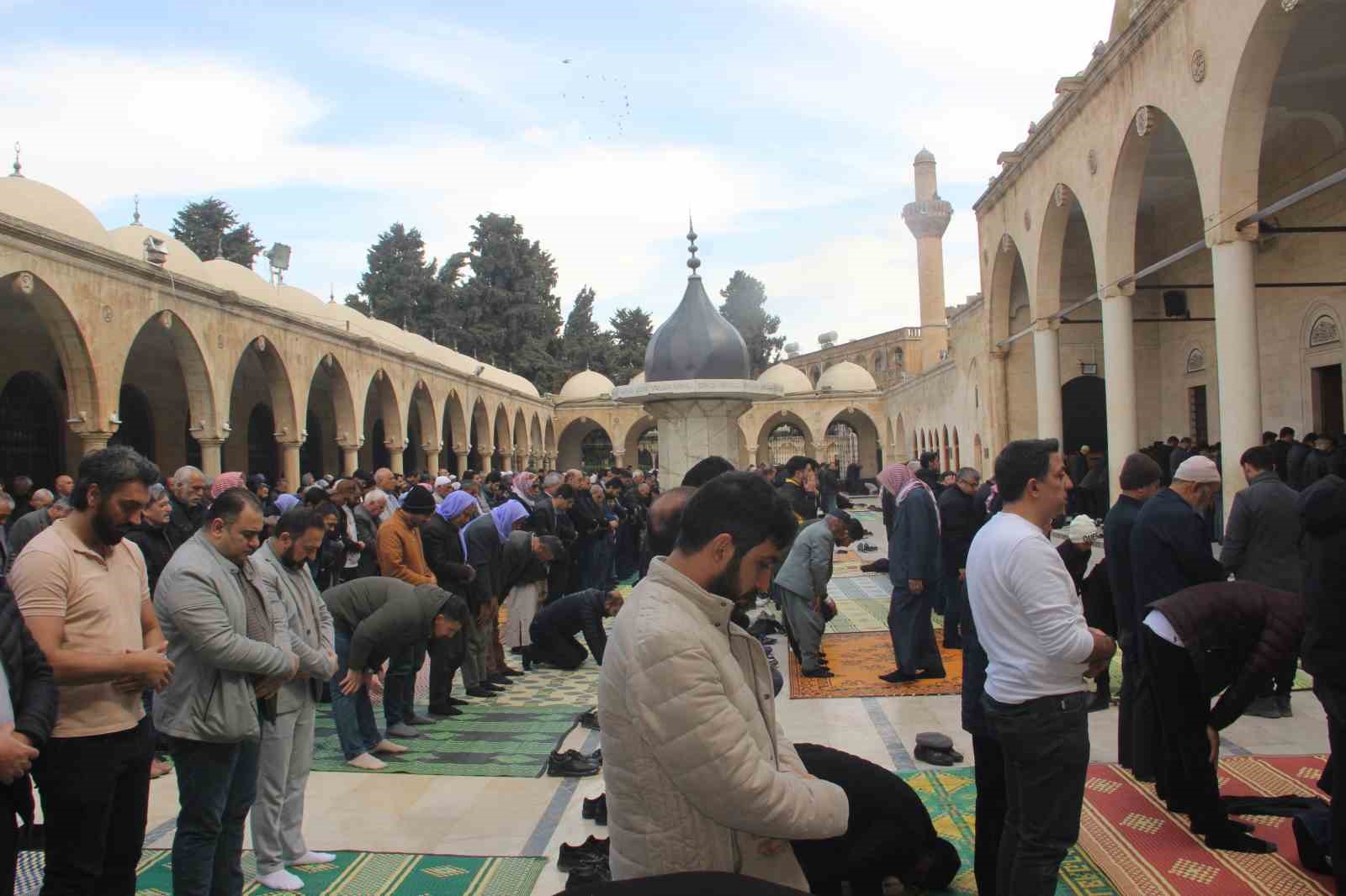 sanliurfadaki halil ur rahman camii asirlara meydan okuyor 6 nOlvZWmp