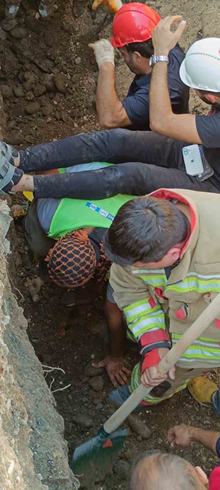 santiye alaninda yasanan gocukte mahsur kalan isci kurtarildi 0