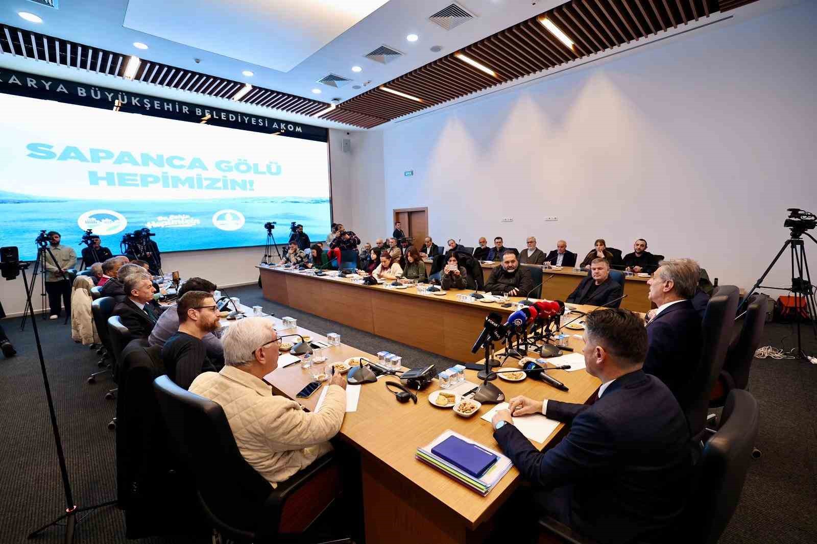 Sapanca Gölü’nde gizli borular, kesilen sazlıklar, işgal edilen kıyılar 9 sapanca golunde gizli borular kesilen sazliklar isgal edilen kiyilar 5 miVVmXIp