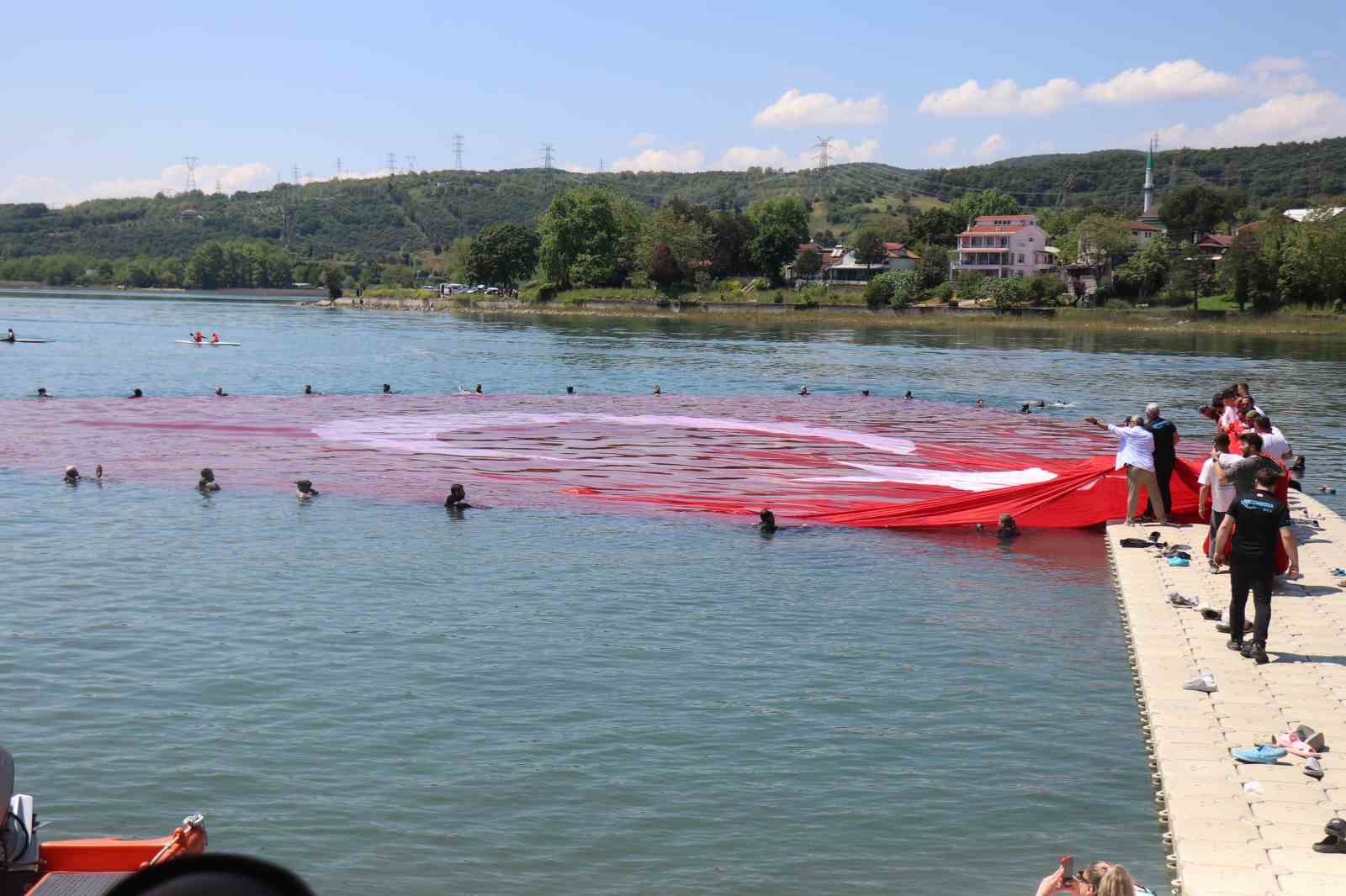 sapanca golunde tuyleri diken diken eden gorsel solen 3 KMRhi6dP