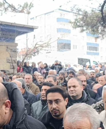 saplantili-sevgilisi-tarafindan-oldurulen-gozde-akbaba-son-yolculuguna-ugurlandi-RpjQK6Xs.jpg