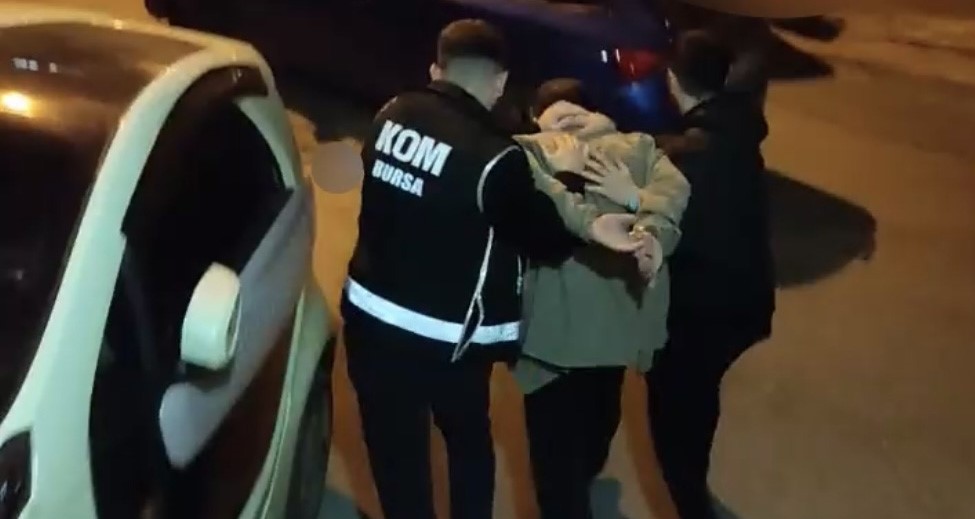 Sarallar çetesine büyük operasyon: 14 şüpheli yakalandı 7 sarallar cetesine buyuk operasyon 14 supheli yakalandi 3 iIGMdU6K