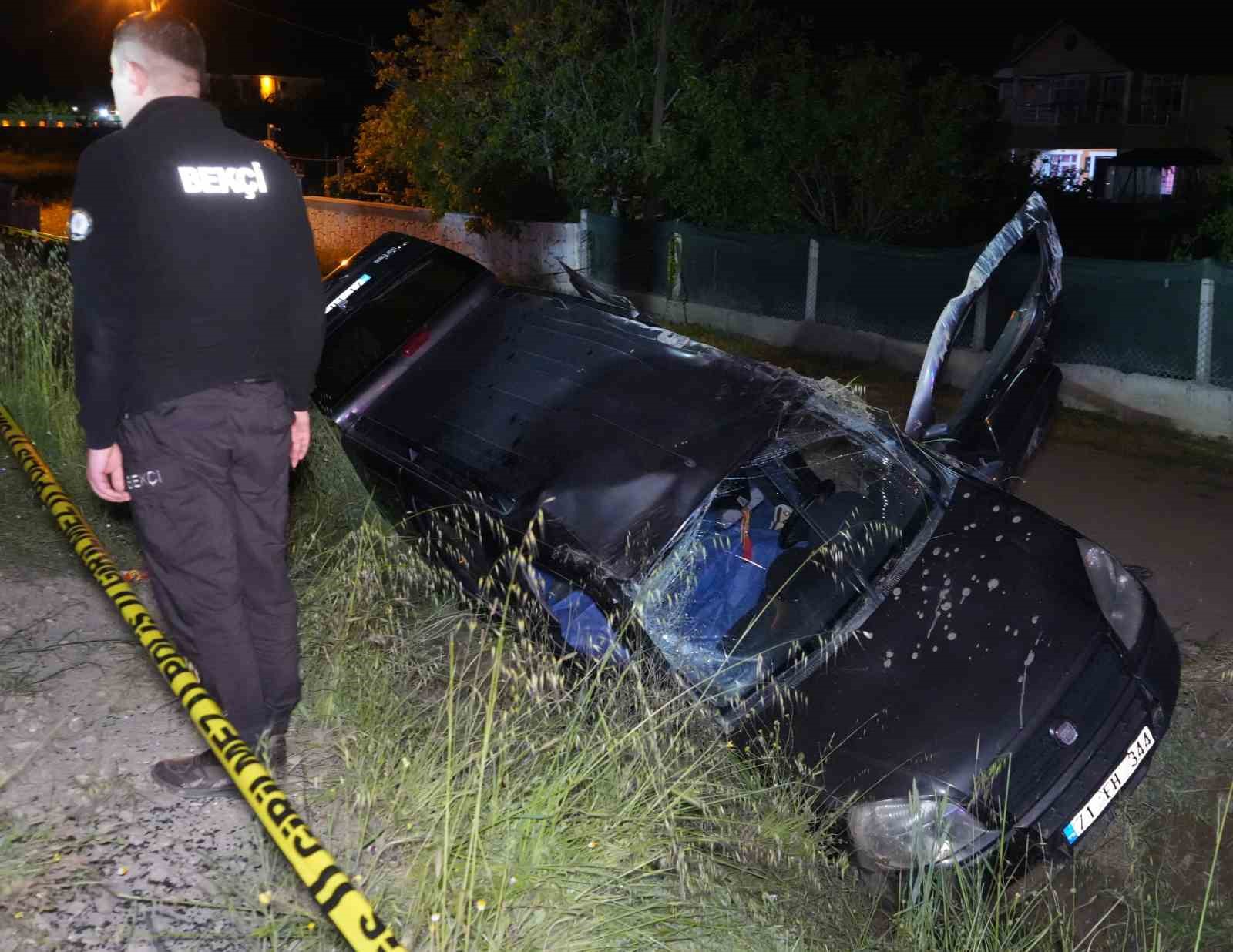 sarampole devrilen arac hurdaya dondu 1 olu 3 yarali 1