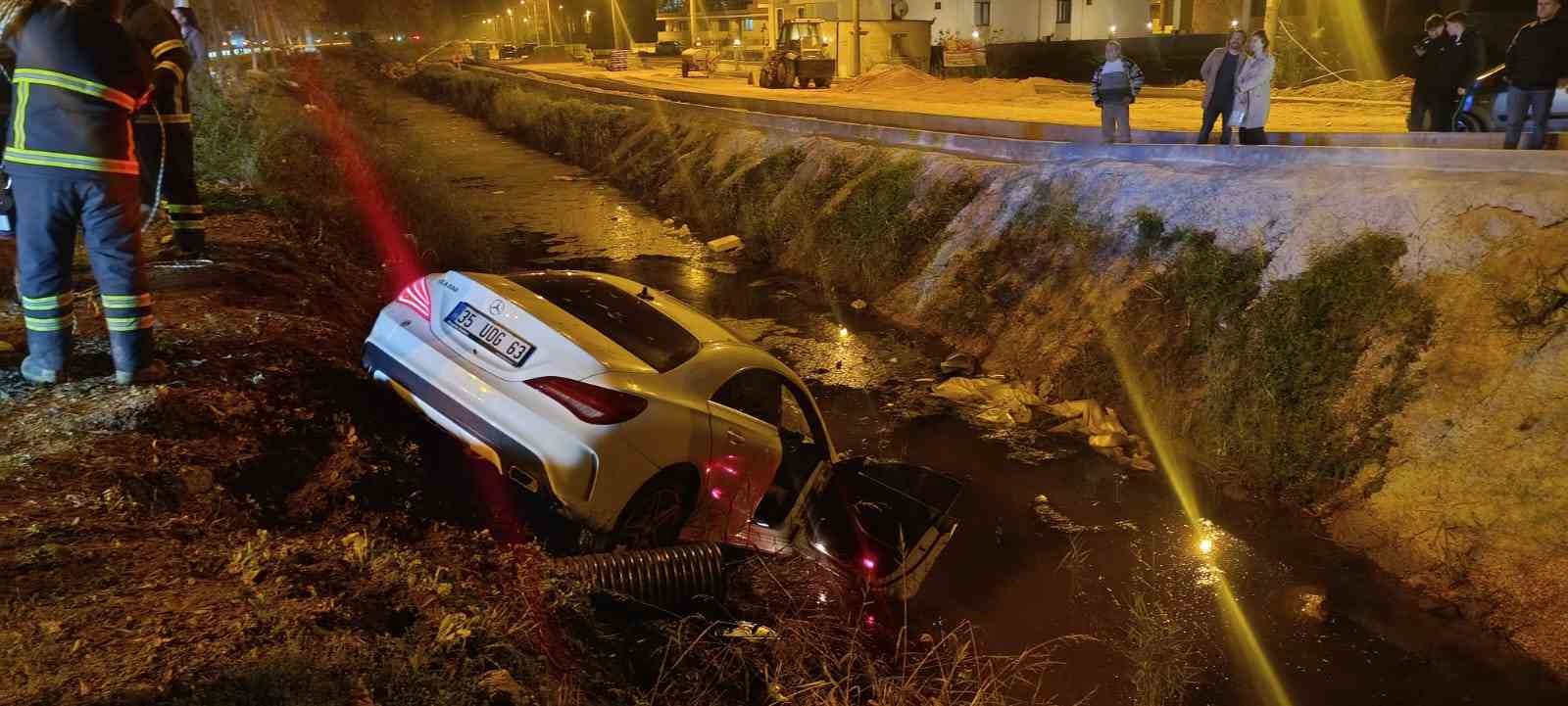 sarampole ucan otomobilden cikmak istemedi ekiplere zor anlar yasatti 1 ORIpLeGj
