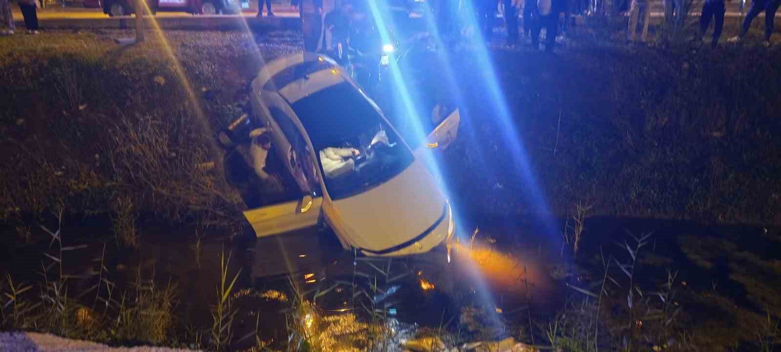 sarampole ucan otomobilden cikmak istemedi ekiplere zor anlar yasatti 3 cXVjyVsj