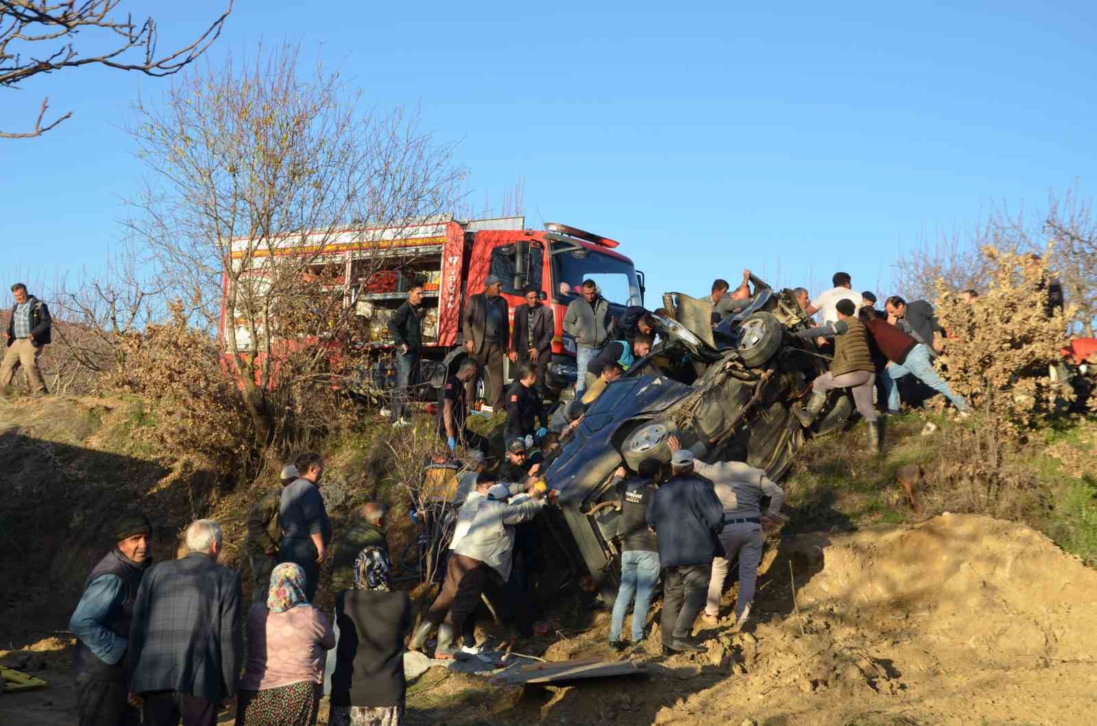 sarampole ucan otomobilin surucusu yaralandi 1 8RTV2VvO