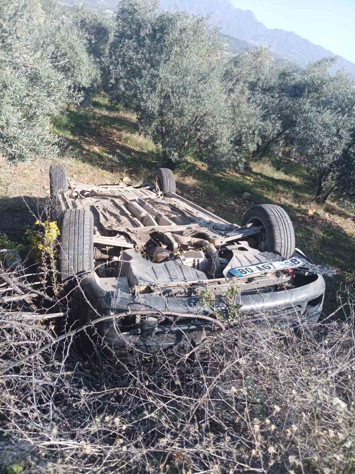 Şarampole yuvarlanan otomobildeki anne ve 5 yaşındaki çocuğu yaralandı 8 sarampole yuvarlanan otomobildeki anne ve 5 yasindaki cocugu yaralandi 4 wbX6h3rR