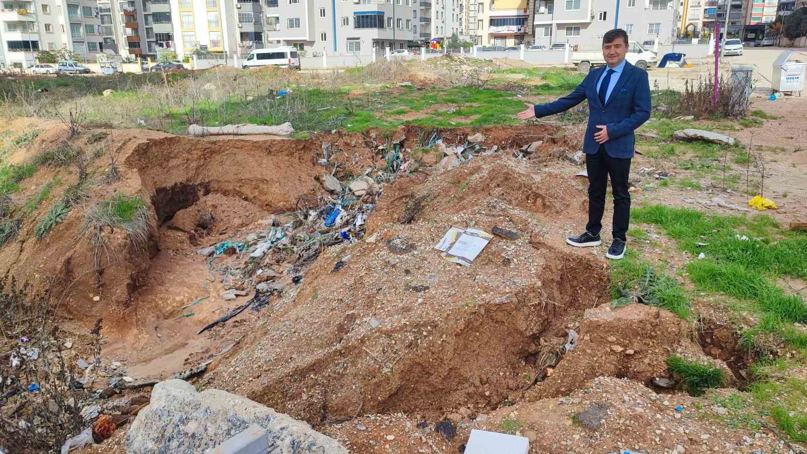 saricamda dere yatagina ev yapilmasi alt yapi yetersizligi sele neden oluyor 1 MuRazq8P