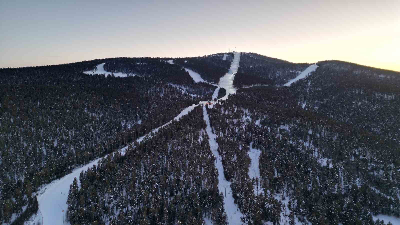 sarikamis kayak merkezi doldu tasti 10 OWF1j2d3