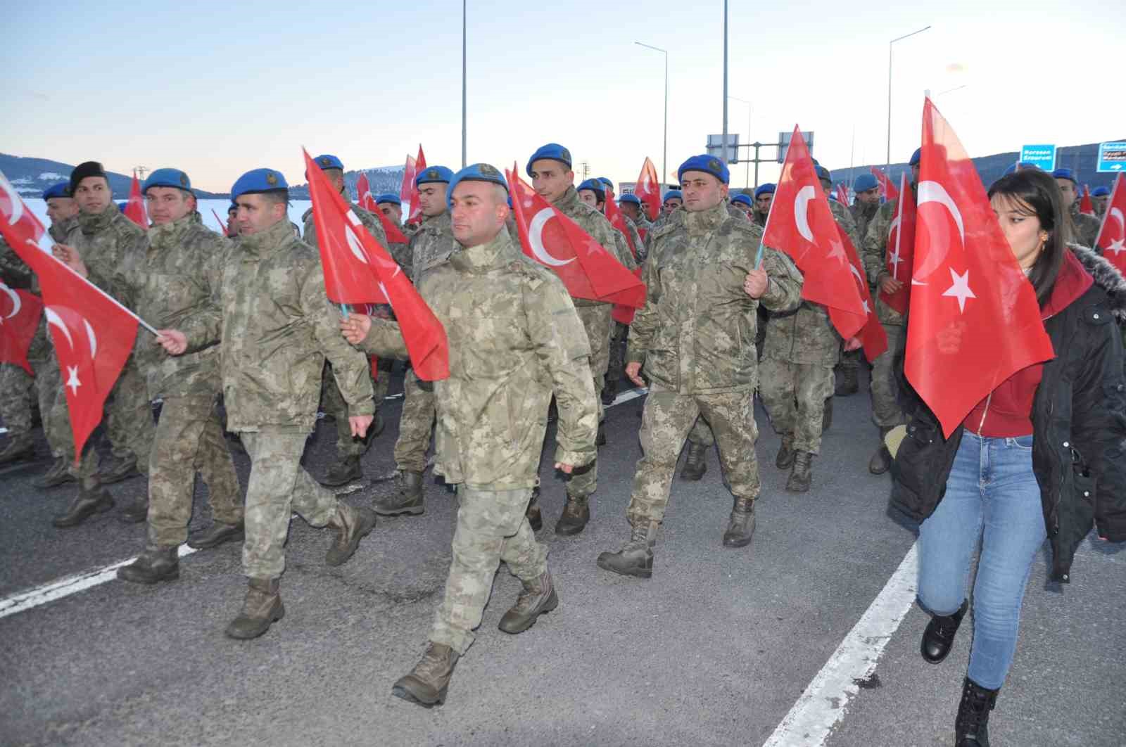 sarikamis sehitleri icin eksi 10 derecede saygi nobeti 3 qSqSAyri