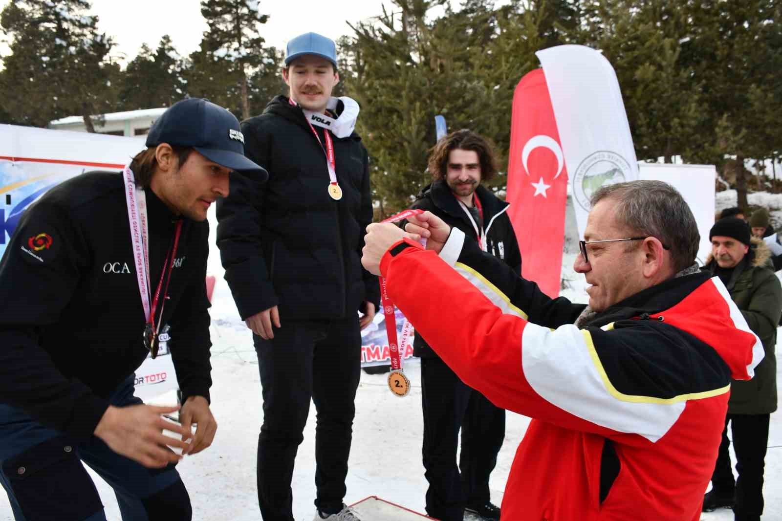 sarikamista fis cup yarislari sona erdi 0 bmYrzFQM