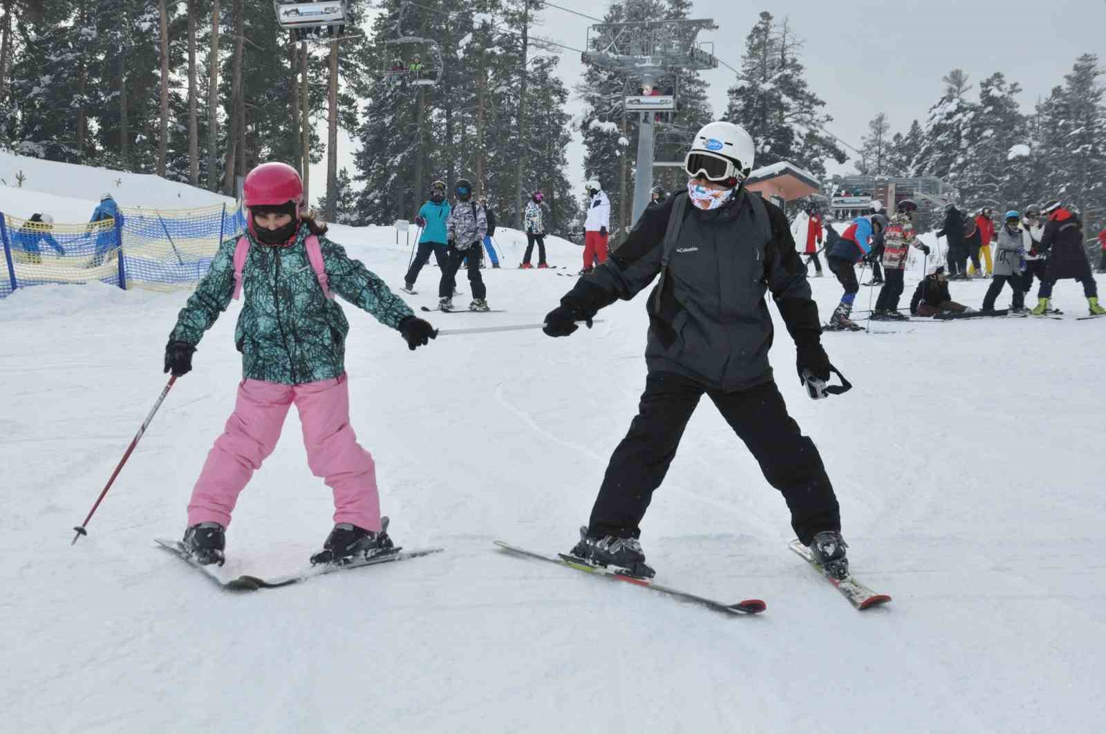 sarikamista somestr heyecani kristal kar uzerinde doluluk yuzde 100e ulasti 0 Jz98TOjq