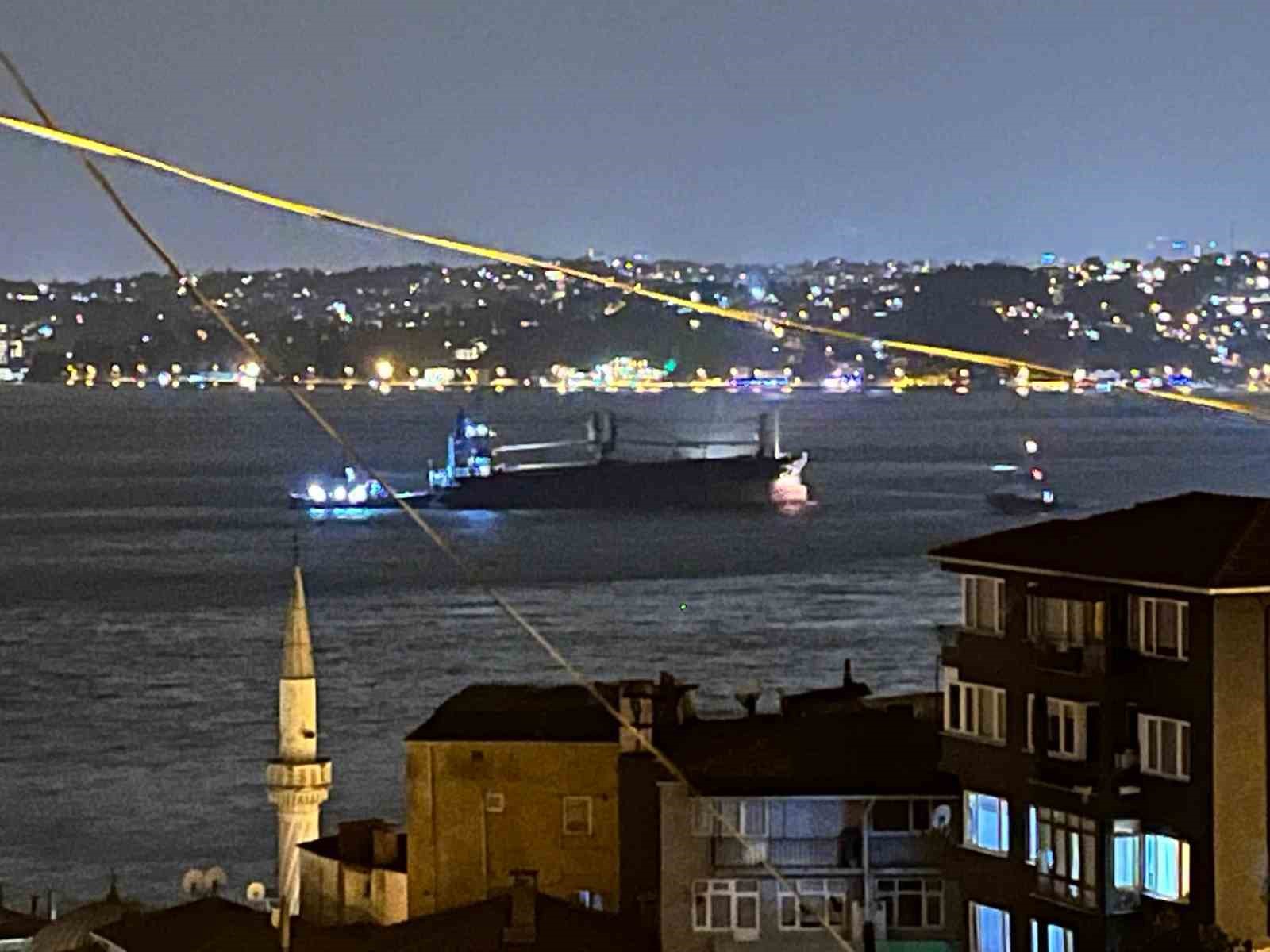 sariyer aciklarinda kurtarilan gemi bu sefer istanbul bogazinda firtinada savruldu 2 QrafdpLS