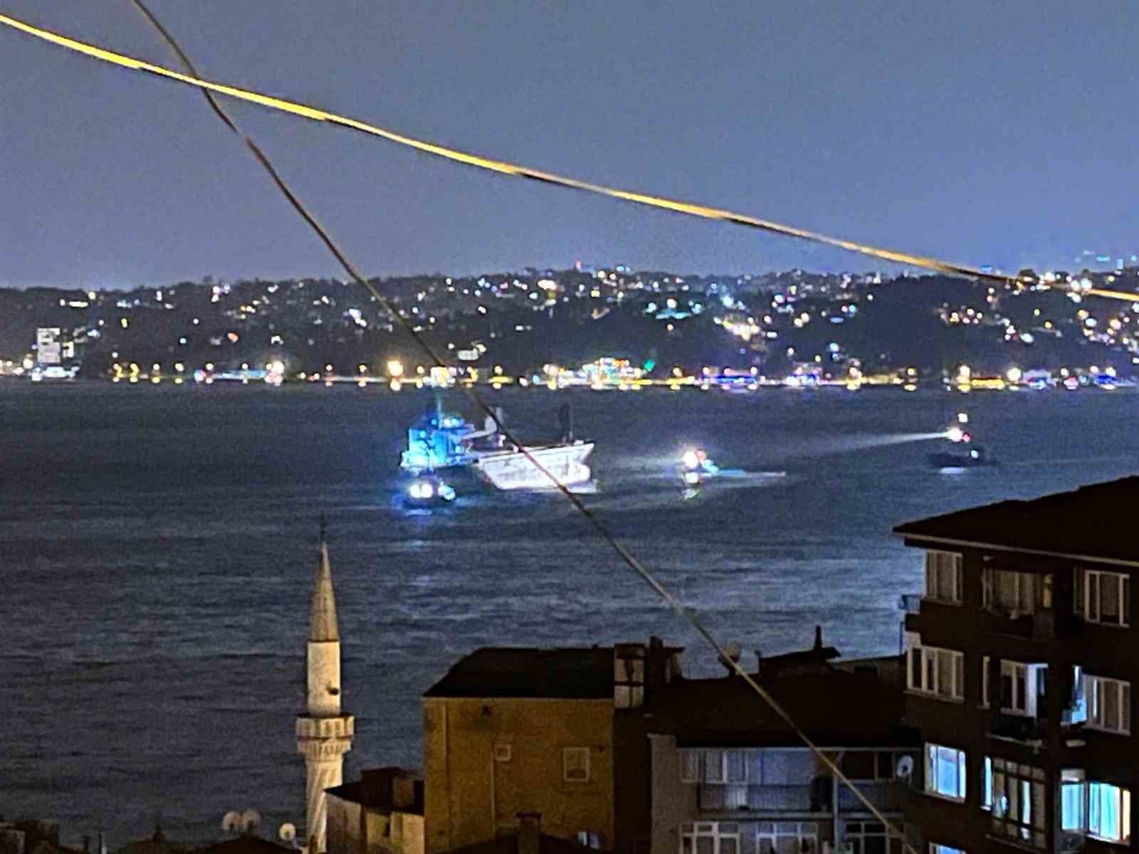 sariyer aciklarinda kurtarilan gemi bu sefer istanbul bogazinda firtinada savruldu 3 dr4wJUNl