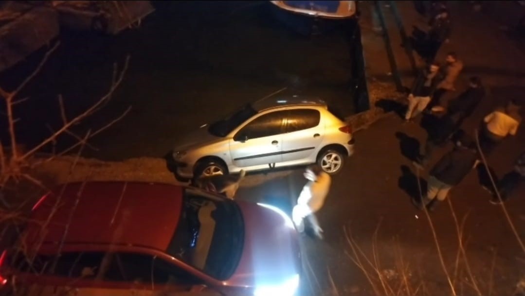 sariyerde ayni yerde ayni sekilde ikinci kez bir arac mendirekte asili kaldi o anlar ZPGyr1qQ