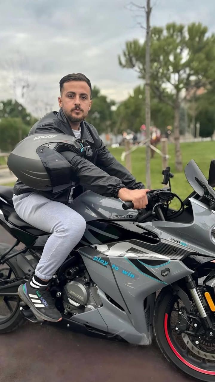 sariyerde motosikletiyle denize dusen adam hayatini kaybetti 0 cCYmVEwT