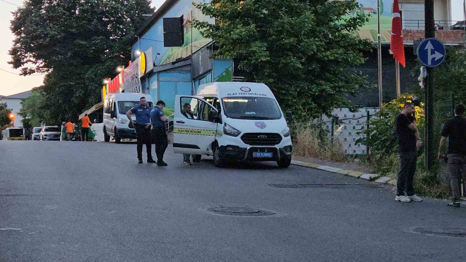 Sarıyer’de özel okul sahibi, idari işler müdürünü silahla yaraladı 4 sariyerde ozel okul sahibi idari isler mudurunu silahla yaraladi 0 Chbug5Li