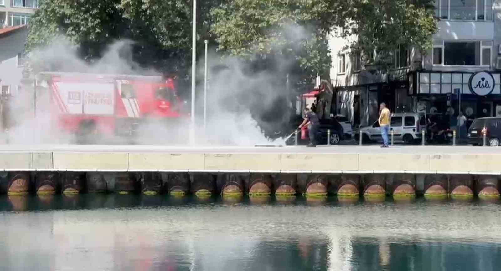 sariyerde yer alti kablolarinda yangin panigi 0 78P3KBcu