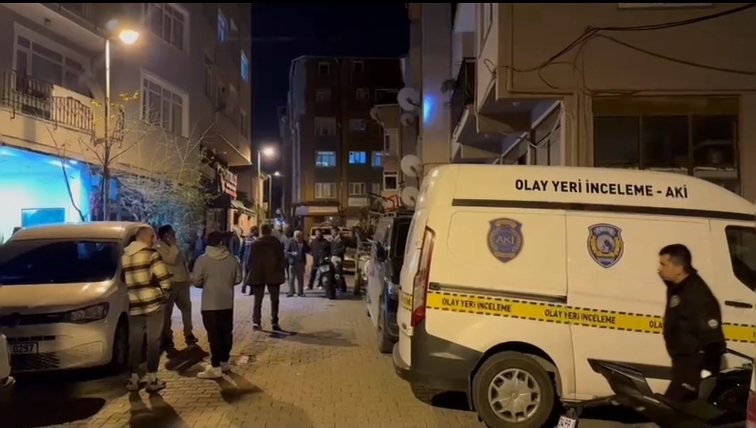 sariyerde yolda yururken silahli saldiriya ugrayan bir kisi yaralandi 1 EZSpkhfW