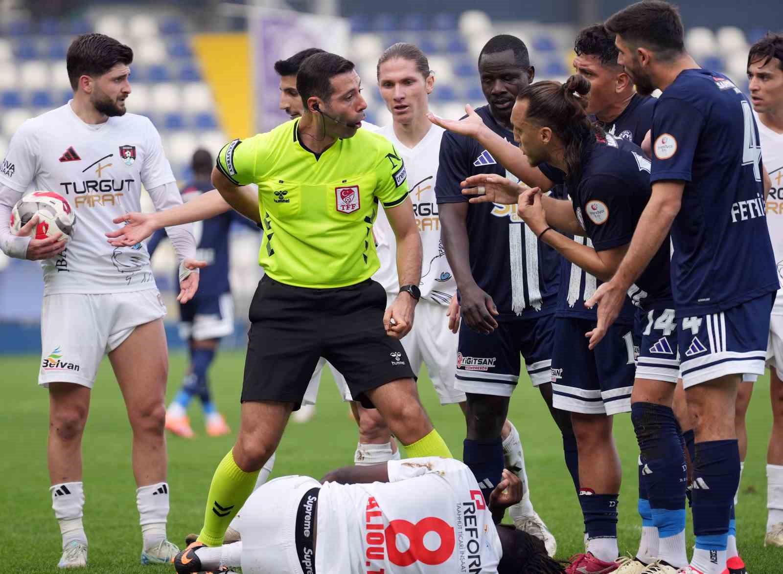 sariyerden vanspor fk macinin hakem heyeti hakkinda sorusturma talebi 3 uY9Bv8yW