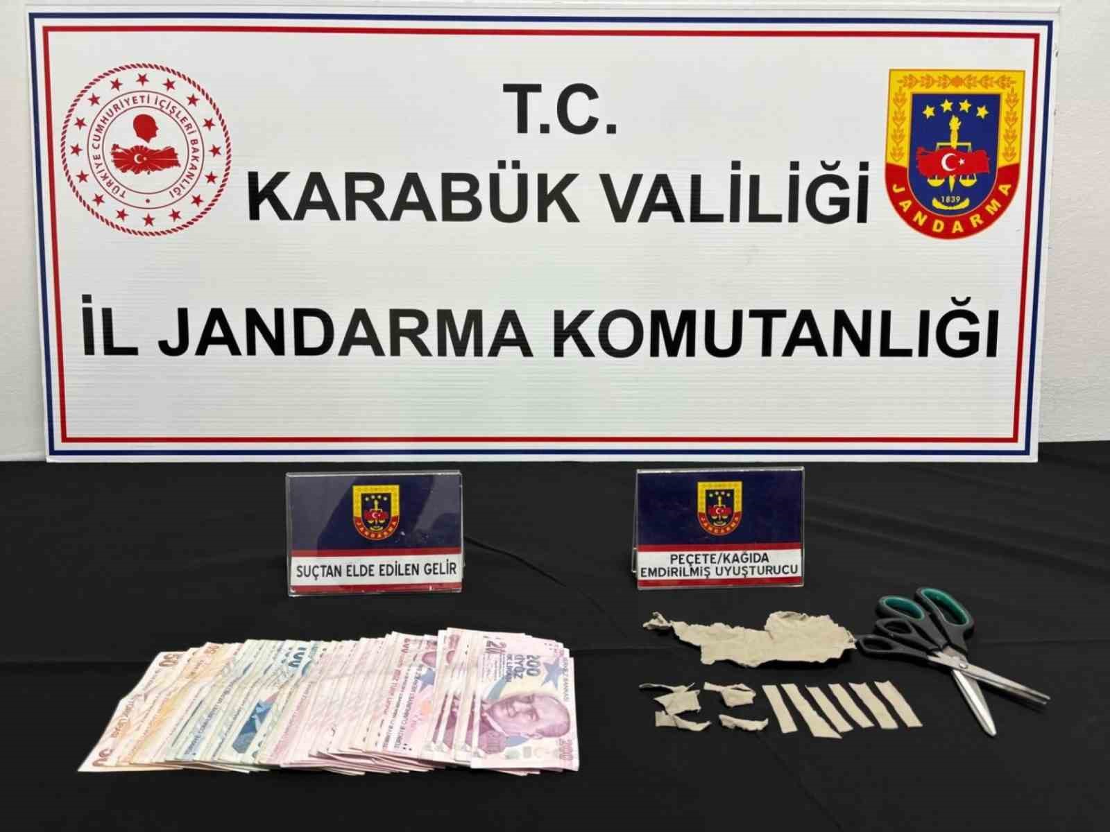 sarj aletine gizlenmis uyusturucu madde ele gecirildi 0 PDaLVqpj