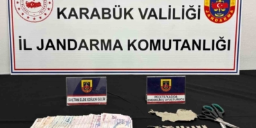 sarj-aletine-gizlenmis-uyusturucu-madde-ele-gecirildi-OZSxvYpQ.jpg