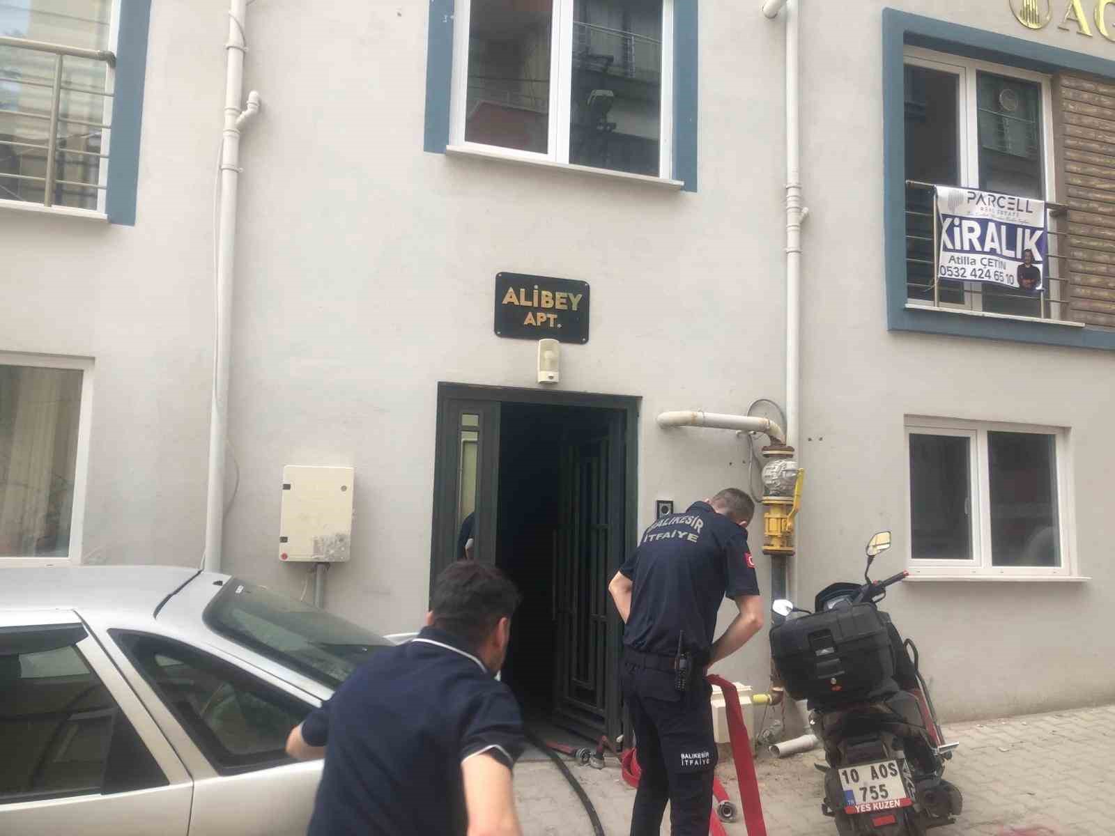 sarjli motosiklet tutusunca vatandaslar dumandan etkilendi 3 ECf7RUlm