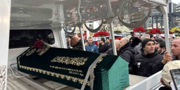 sarkici-fatih-urek-son-yolculuguna-ugurlandi-lkzn9WAn.jpg