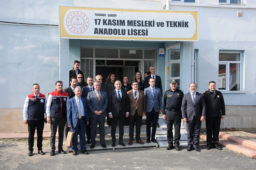 sarkoyde zeytin hasadi yapildi 4
