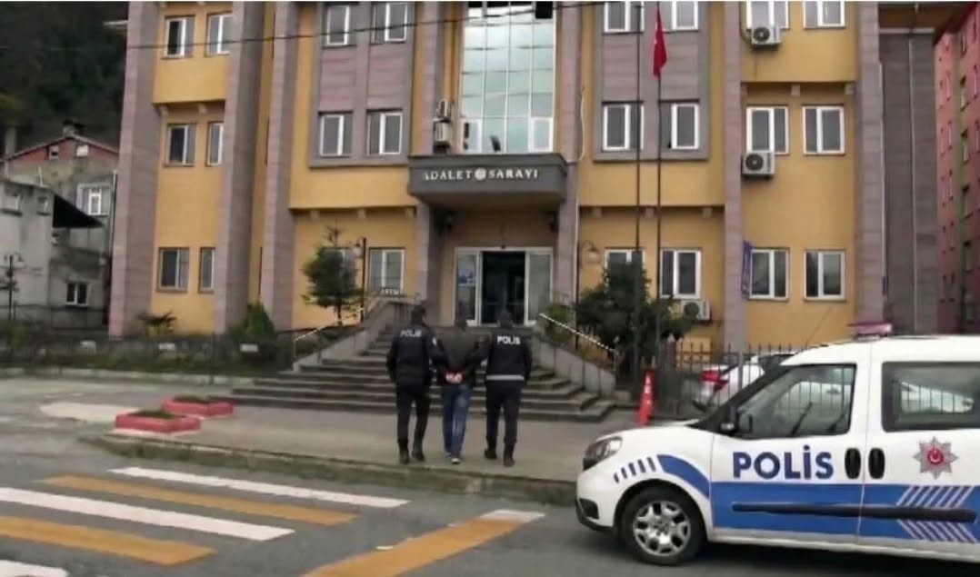 sarp sinir kapisinda 193 yil hapis cezasi bulunan sahis yakalandi 0 ITz9kXrr