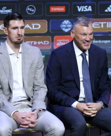 sarunas-jasikevicius-ust-uste-sampiyon-olursak-gercekten-bu-harika-olur-nZDWzXqv.jpg
