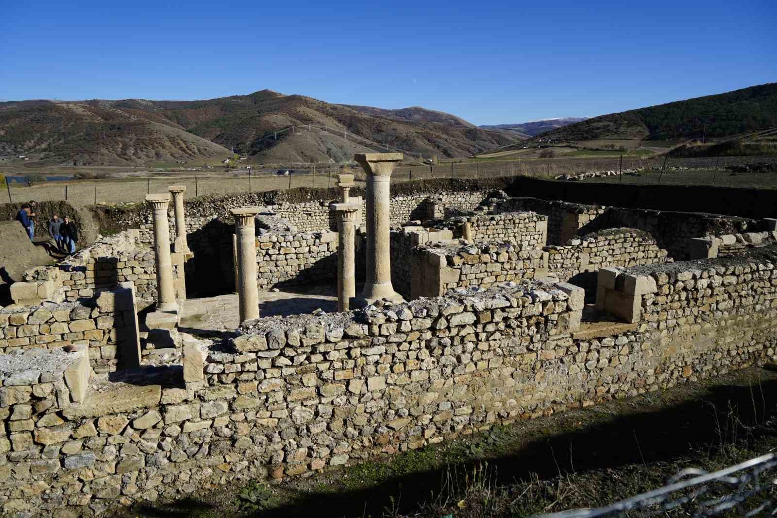 satala antik kentinde 150 yil sonra ikinci bust bulundu 1 N9VpwZu9