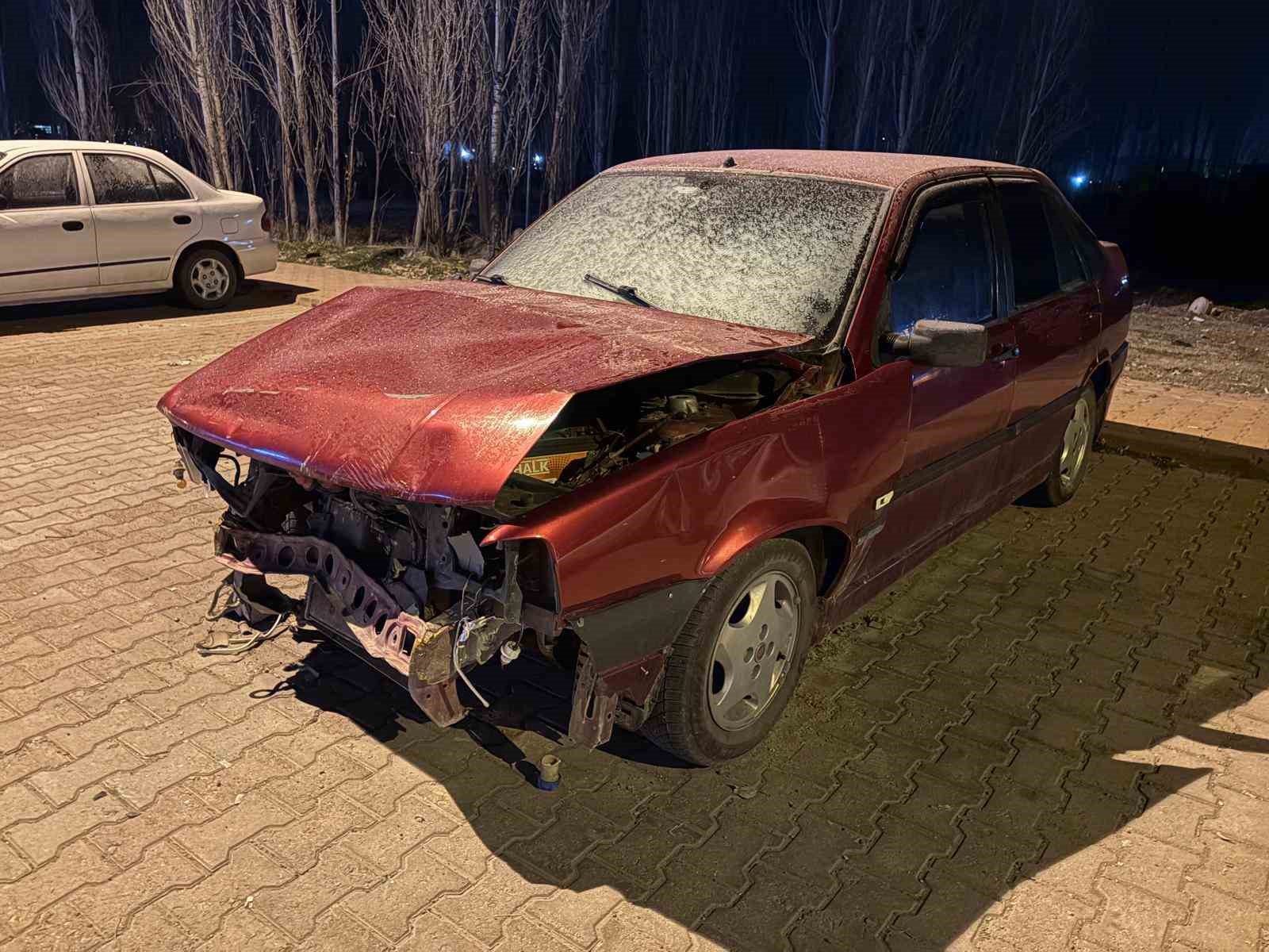 sattigi otomobilin parasini beklerken kazali haliyle karsilasti 4