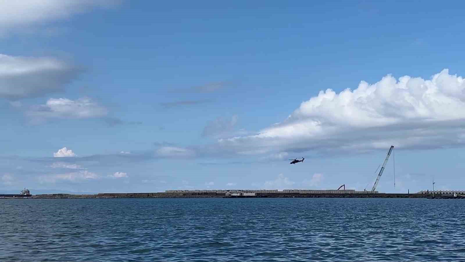Savaş helikopterlerinin eğitim uçuşu Ereğli’de heyecan yaşattı 4 savas helikopterlerinin egitim ucusu ereglide heyecan yasatti 0 TKyErt58